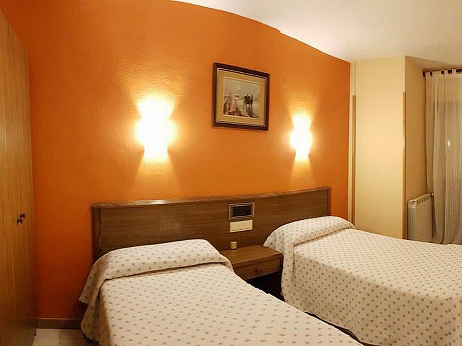 Ciudad De Jaca Hotel Екстериор снимка
