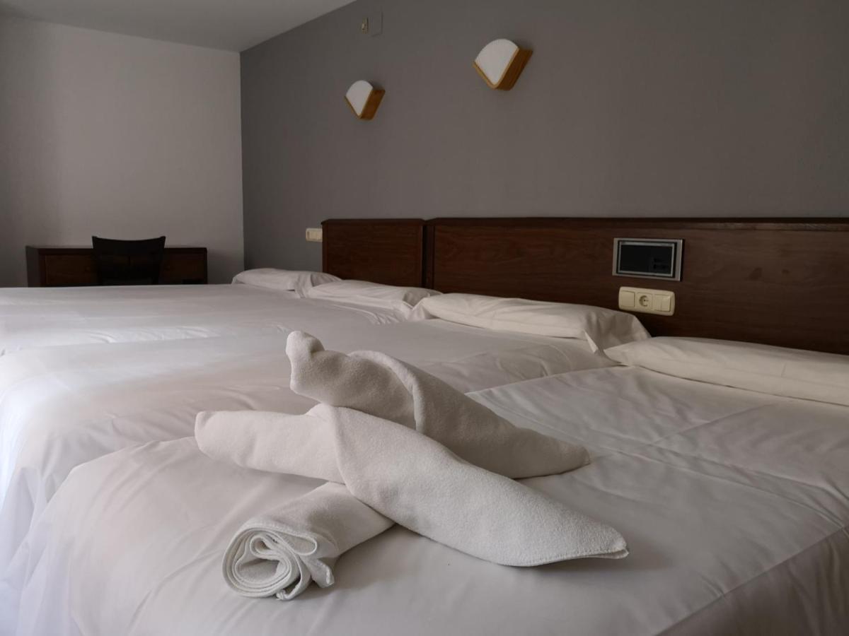 Ciudad De Jaca Hotel Екстериор снимка